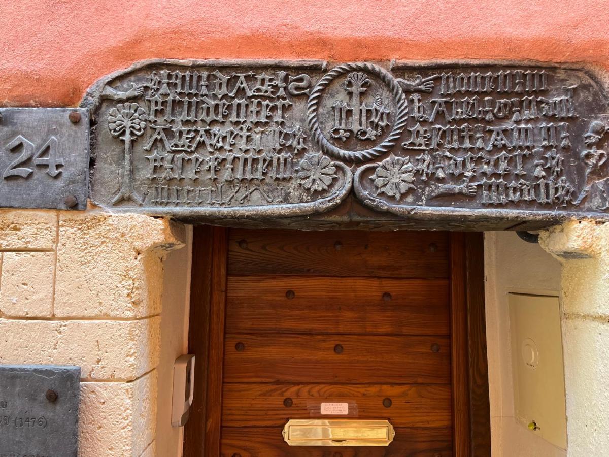 Suite "Chalet" Dans Maison De Village La Brigue Eksteriør billede