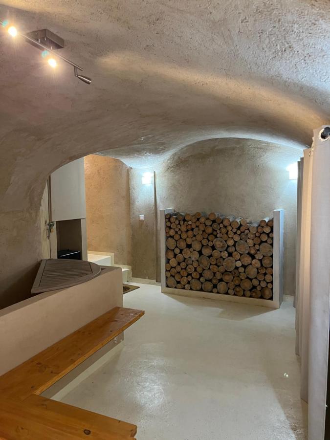 Suite "Chalet" Dans Maison De Village La Brigue Eksteriør billede