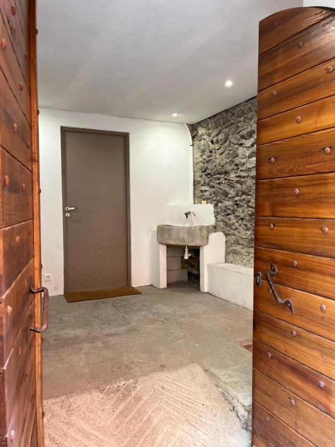 Suite "Chalet" Dans Maison De Village La Brigue Eksteriør billede